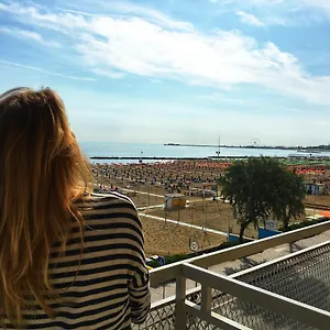 Tritone Itálie